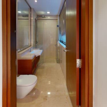 166-Ocean-Dr-Bathroom (2)