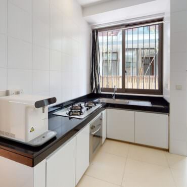 168-Ocean-Dr-Kitchen (3)