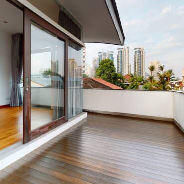 46-One-Tree-Hill-Living-Room