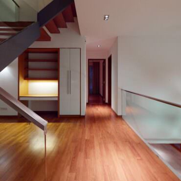 46-One-Tree-Hill-Staircase(1)